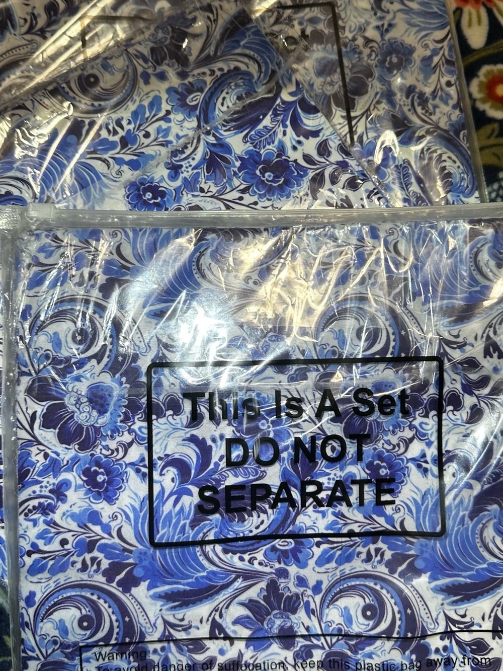 Blue & white 10 x 10” fabric squares.